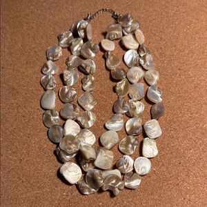 Chic Multi-Strand Shell Necklace in Cream and Tan